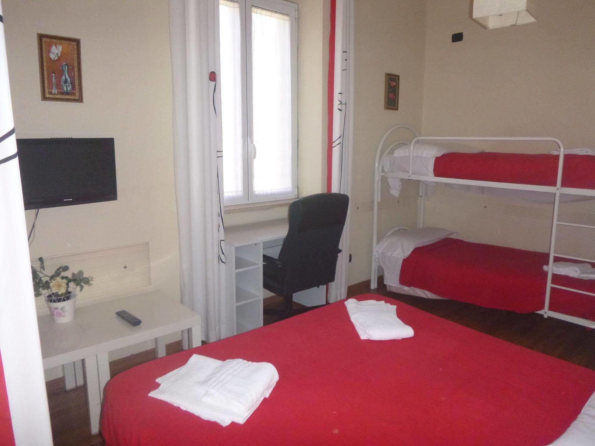 Casa de hóspedes Lanusei 2*